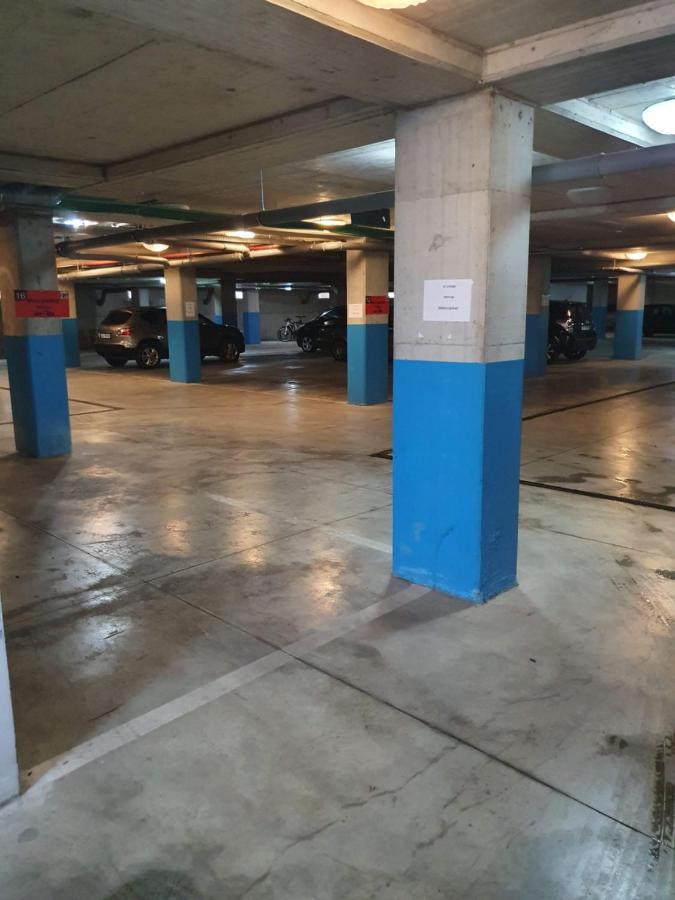 Rovena'S Apartment - Free Parking تيرانا المظهر الخارجي الصورة